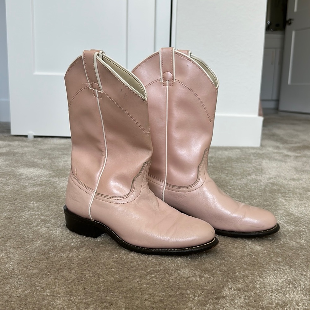 Laredo light pink iridescent cowgirl boots 💕